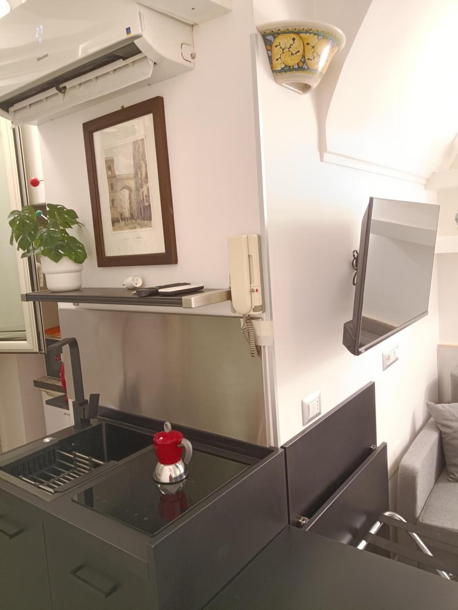 La Residenza Napoli Chiaia Short Let Apartment Superior Via Chiaia 82 Zewnętrze zdjęcie