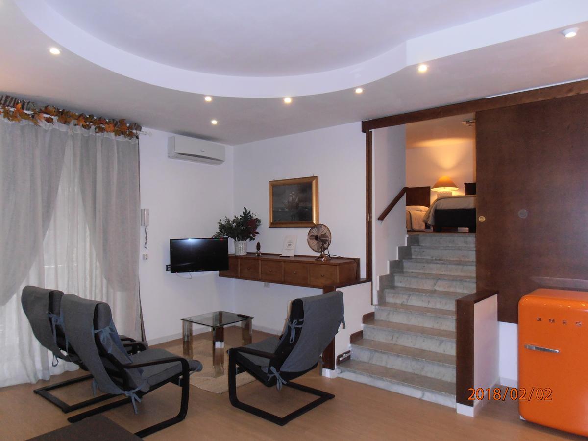 La Residenza Napoli Chiaia Short Let Apartment Superior Via Chiaia 82 Zewnętrze zdjęcie